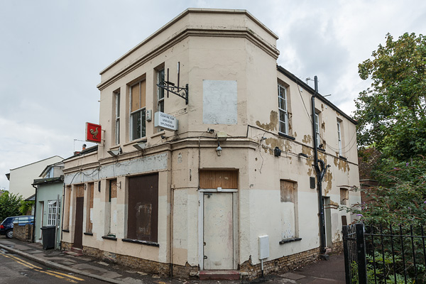 London LOOP - Tudor Prisăcariu