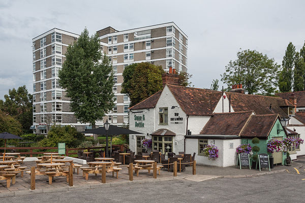 London LOOP - Tudor Prisăcariu